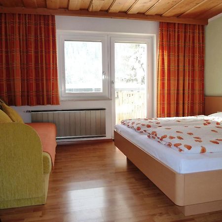 ホテル Haus Arnika ナウダース エクステリア 写真