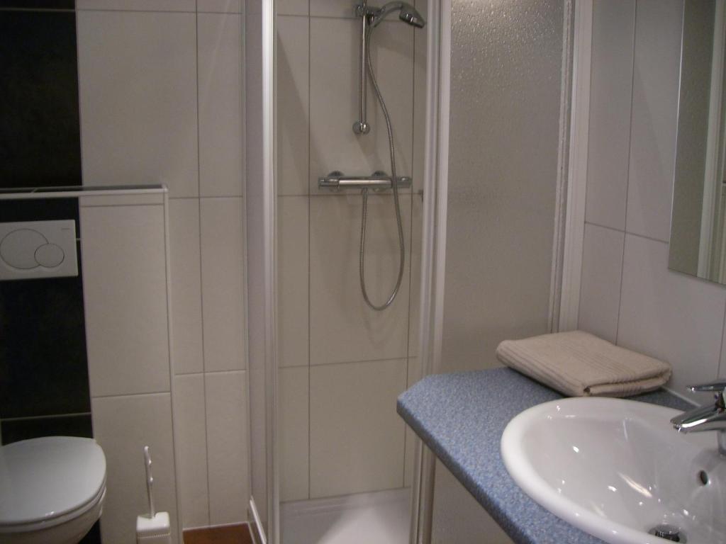 ホテル Haus Arnika ナウダース 部屋 写真